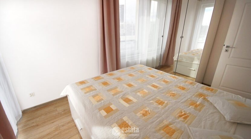 zdj107933416
